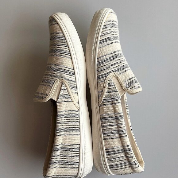 NEW STRIPED SLIP ON SNEAKERS - Picture 6 of 11